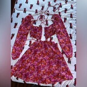 Tularosa Floral Dress Size Small